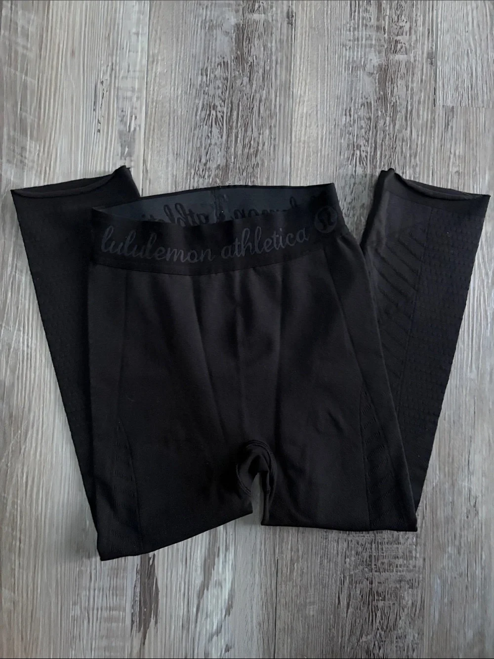Lululemon Seamless Compression Leggings Black Logo Waistband